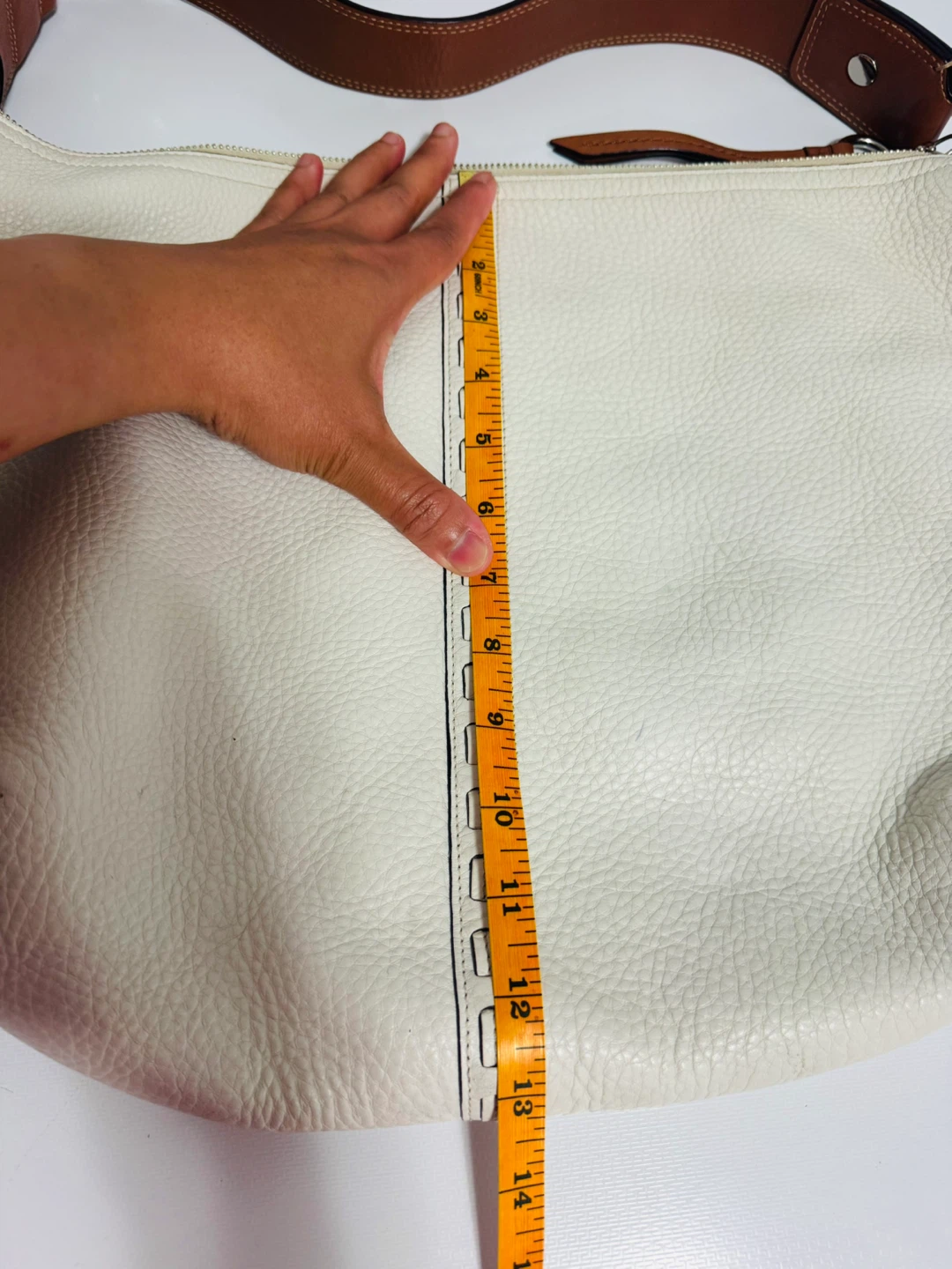 White Leather Hobo Bag - photo 4