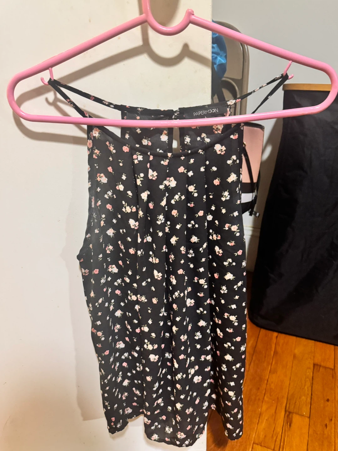 Paper Moon floral halter top - photo 3