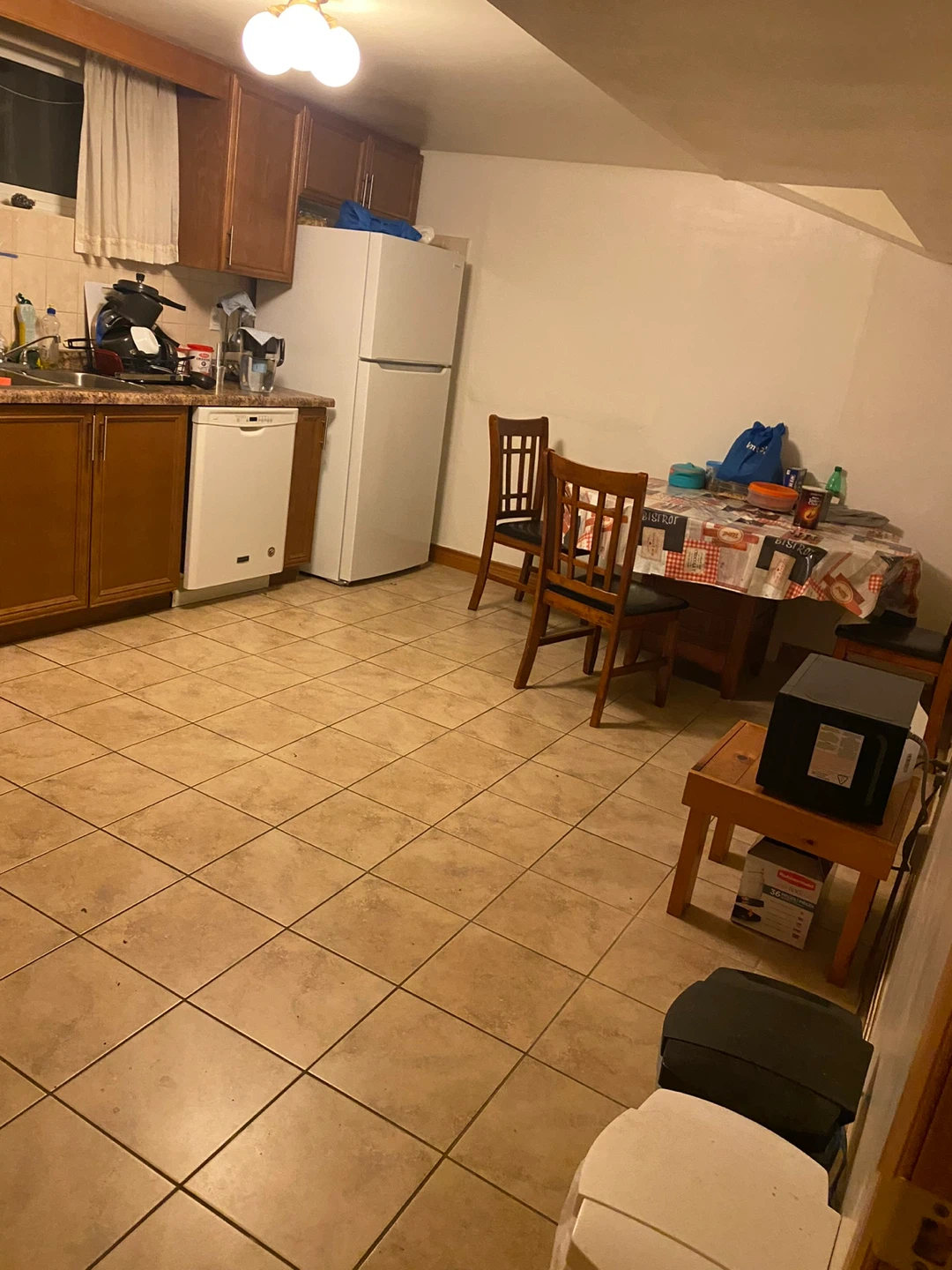 Room for rent - Shared property Girls only - photo 2
