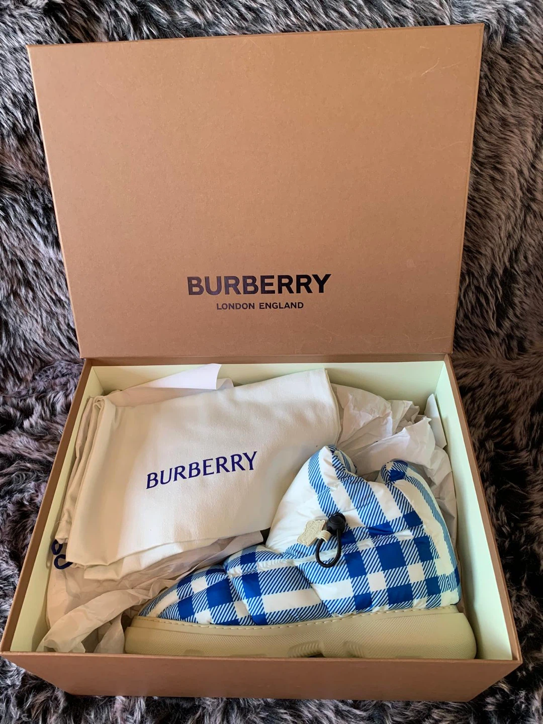 Burberry Check Pillow Boots. Size 45 EUR