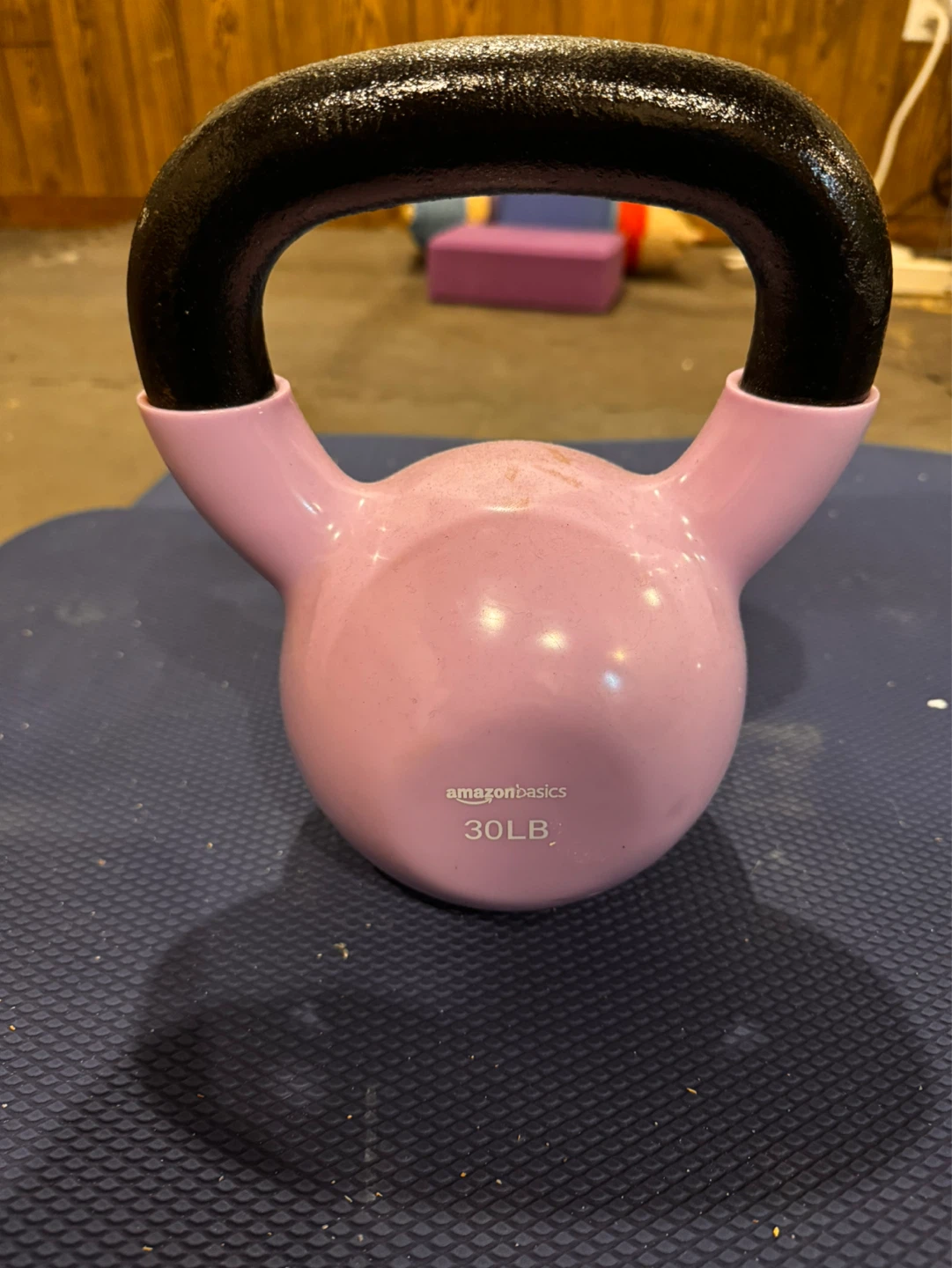 Amazon Basics 30lb Pink Kettlebell