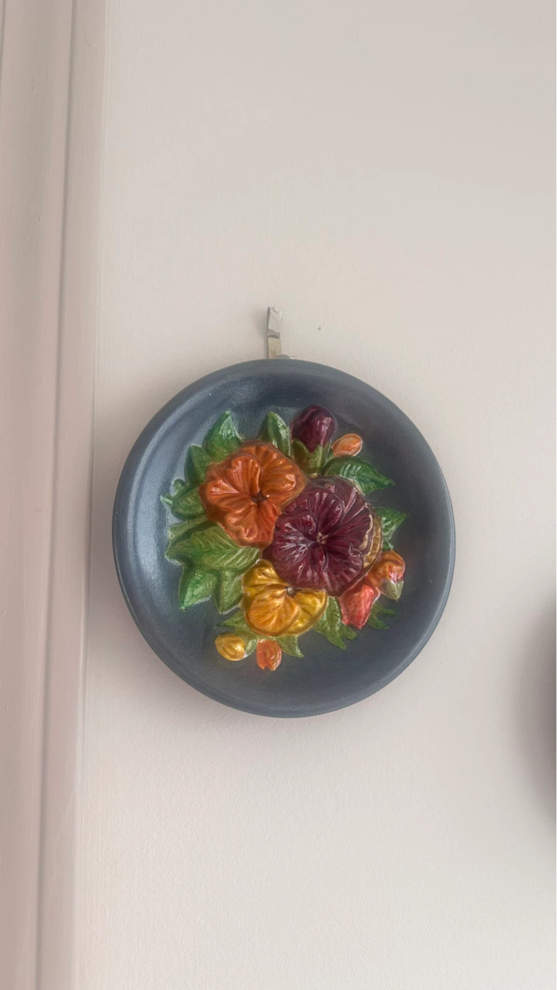 Vintage Floral Relief Wall Plaques (Set of 2) - photo 2