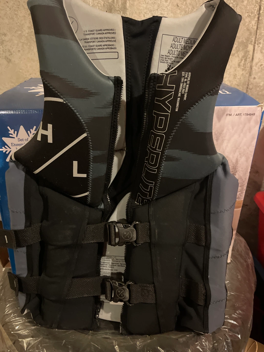 Hyperlite Adult Medium Life Vest