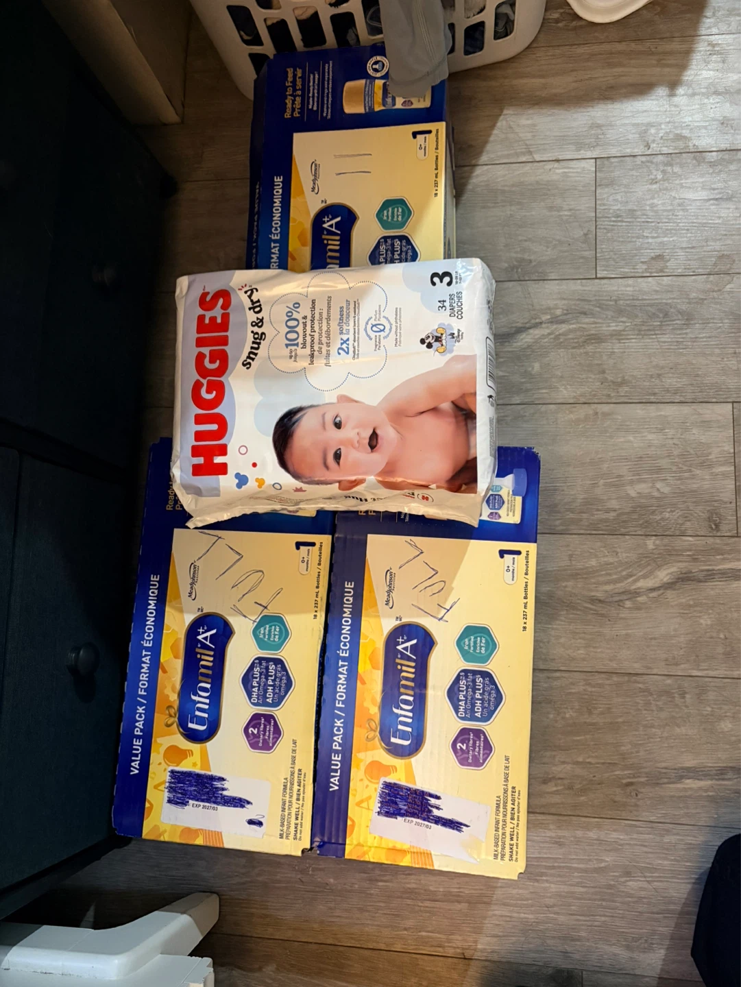 Enfamil A+ Ready to Feed and diaper bundle - photo 2