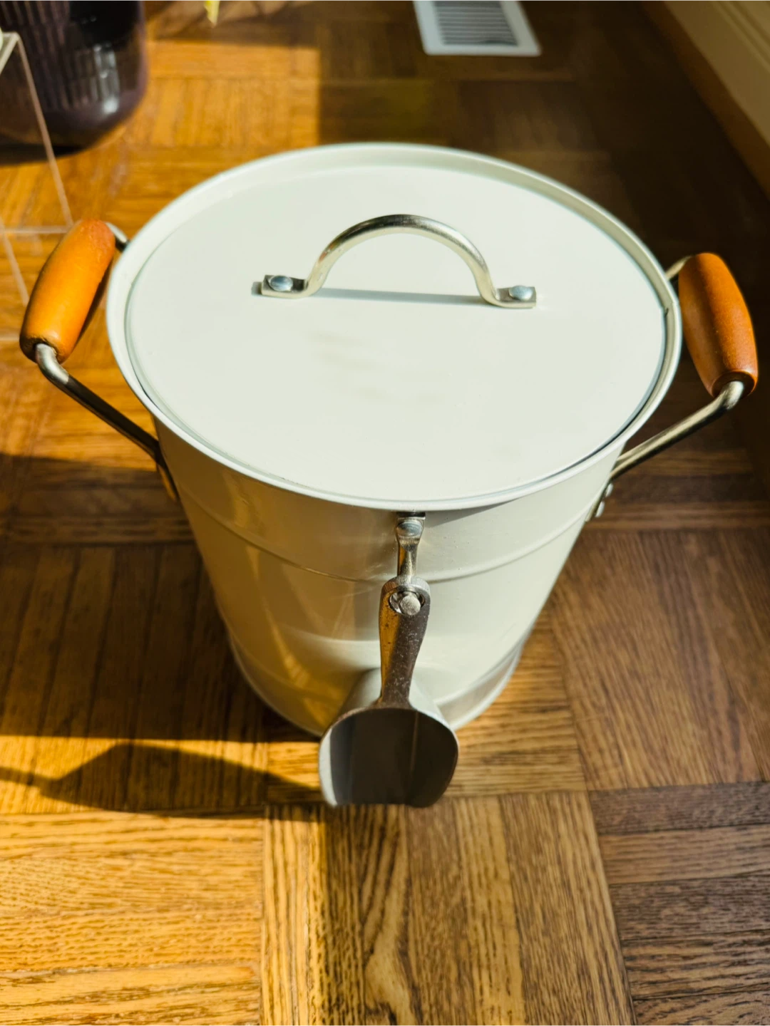 MUTI Enamelled White Ice Bucket with Shovel - Brand New - photo 2
