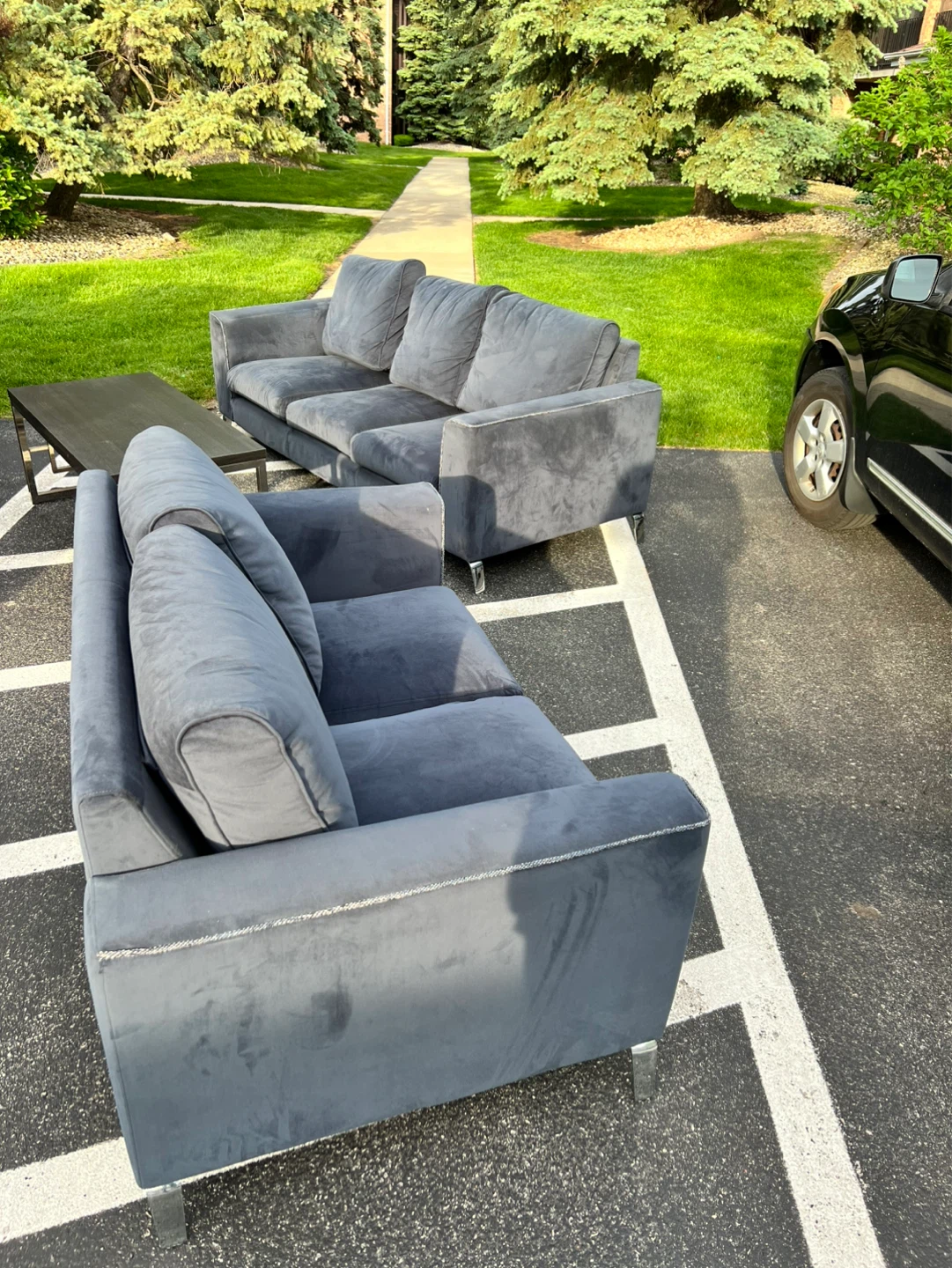 Sofa/Loveseat set and Coffee Table - photo 5