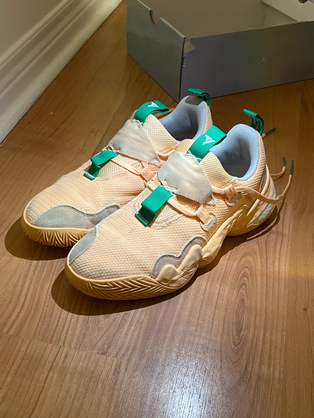 Trae Young 1 PeachTree - Size 10