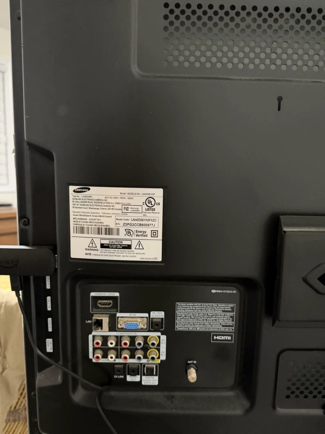 Samsung 40" HD TV - photo 2