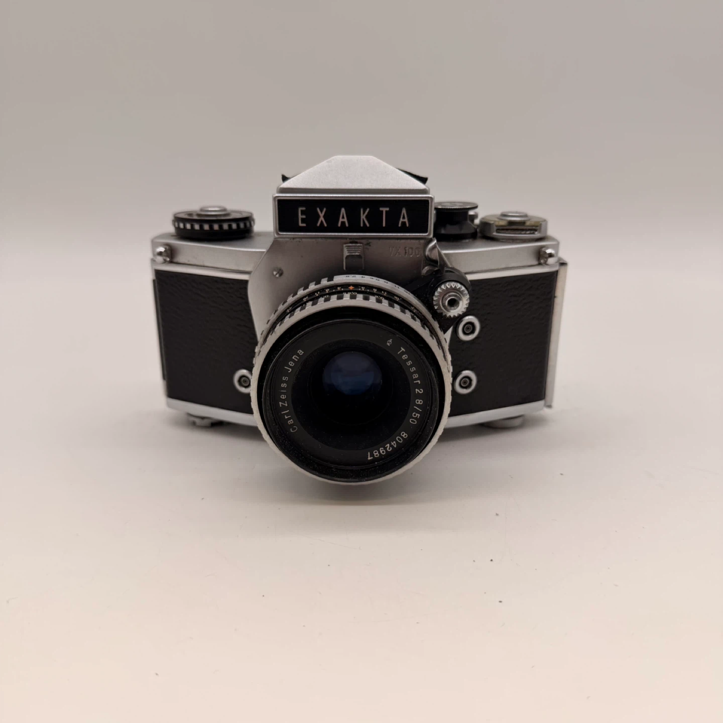 Exakta VX 1000 35mm Film Camera with Carl Zeiss Jena Tessar Lens - photo 2