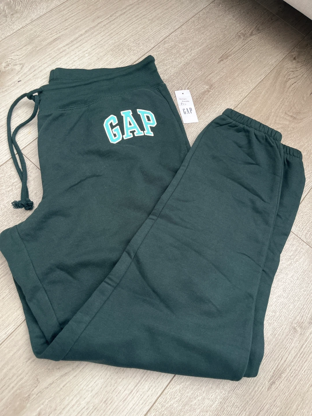 GAP Women's Green Sweatpants Size Medium - photo 2