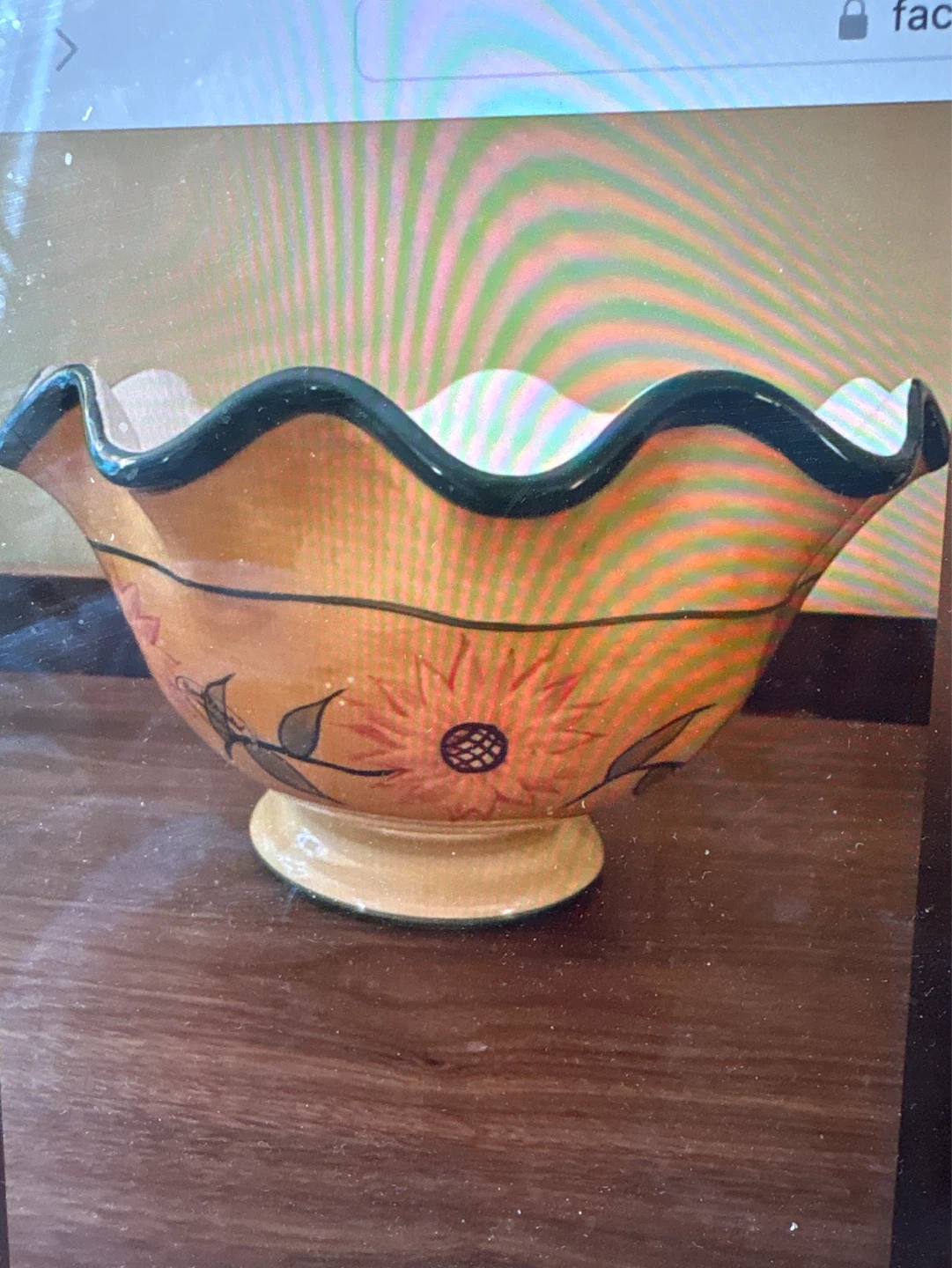 Ceramic Serving fruit Bowl with Sunflower Design - photo 2