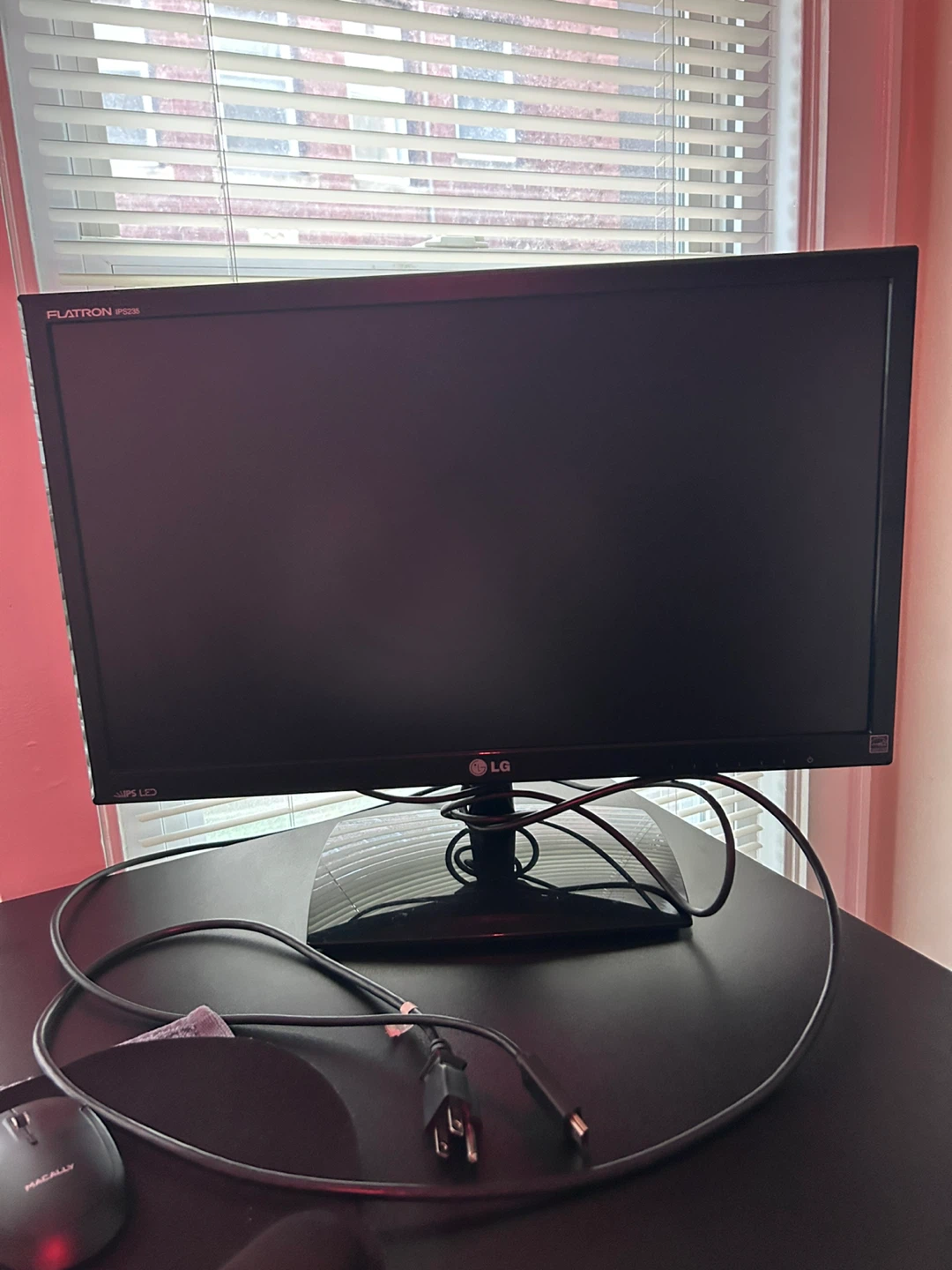 LG Flatron IPS236 Monitor - photo 2
