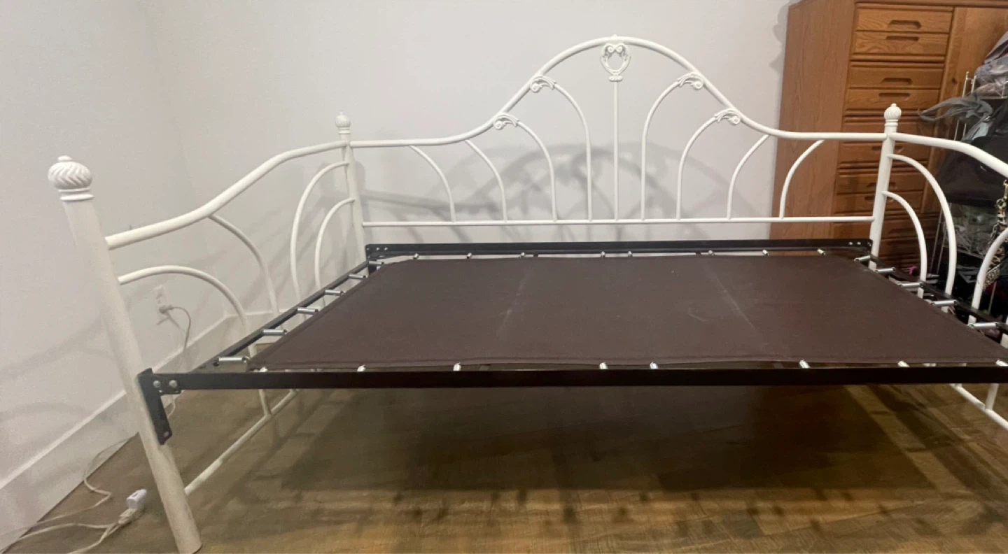 White Metal Daybed Frame with Ornate Headboard - photo 2