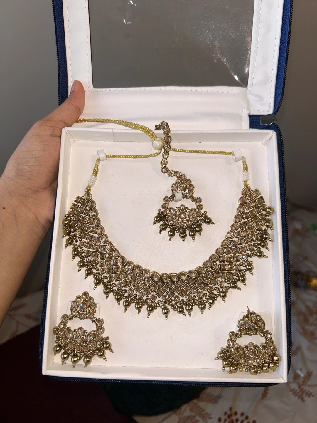 Gold Tone Kundan Necklace Set with Earrings and Tikka - photo 4