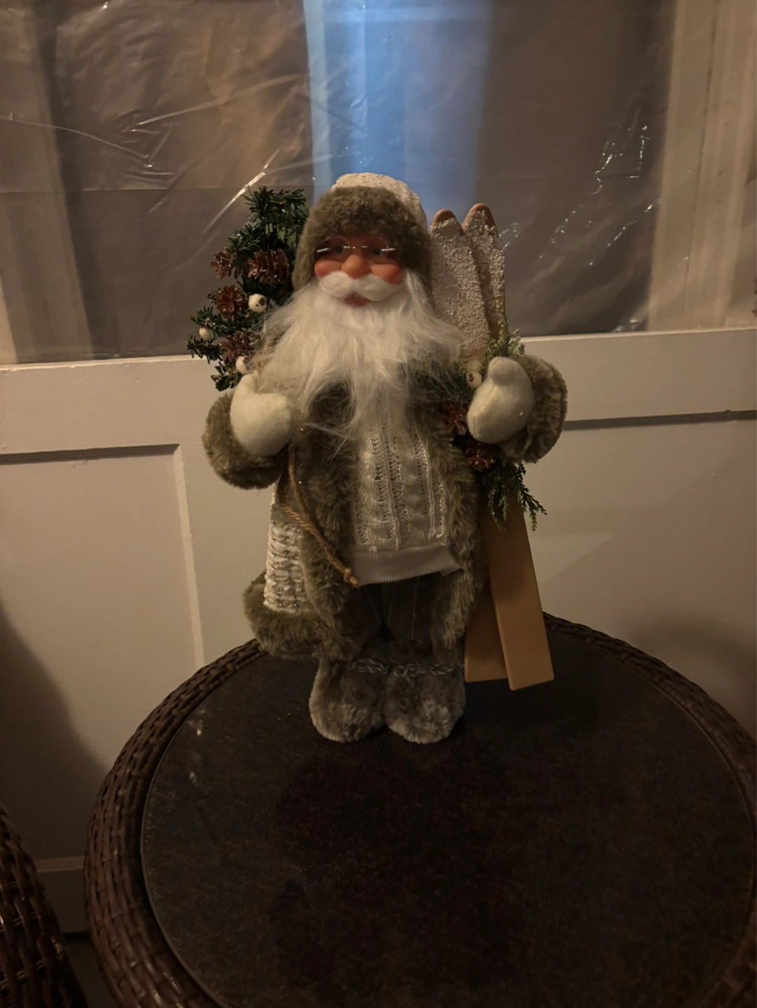 Decorative Santa Claus Figures