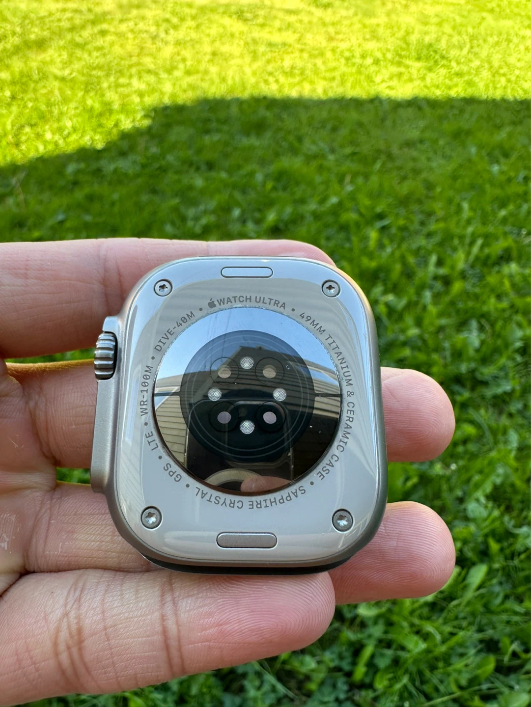 Apple Watch Ultra 2- 49mm Titanium Case - photo 3