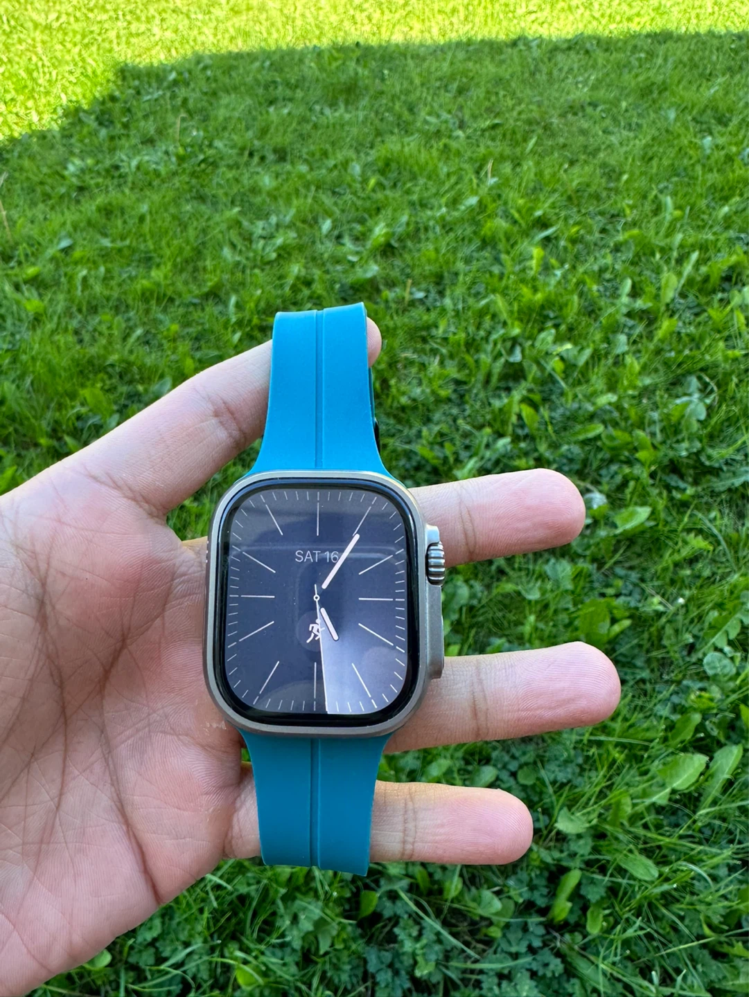 Apple Watch Ultra 2- 49mm Titanium Case
