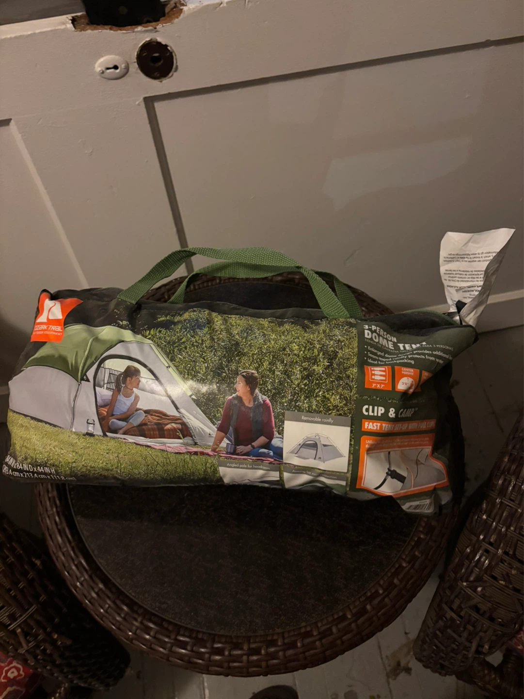 Tent and sleeping bag - photo 2