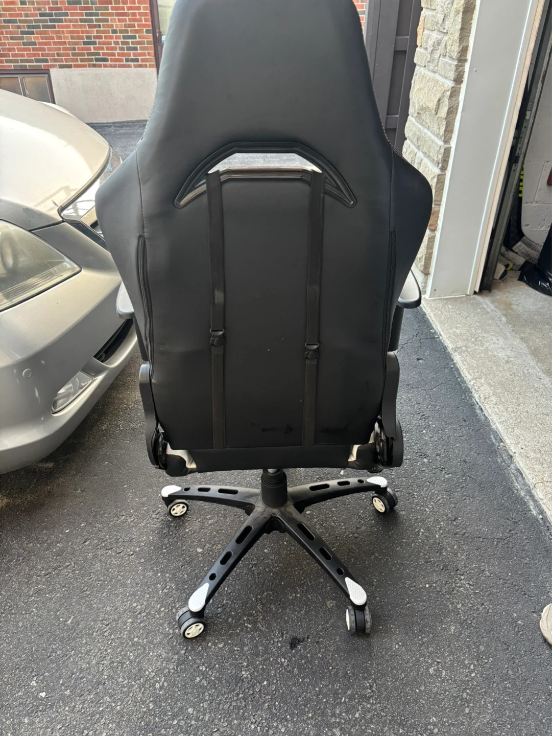 Black and White Gaming Chair with Footrest - photo 2