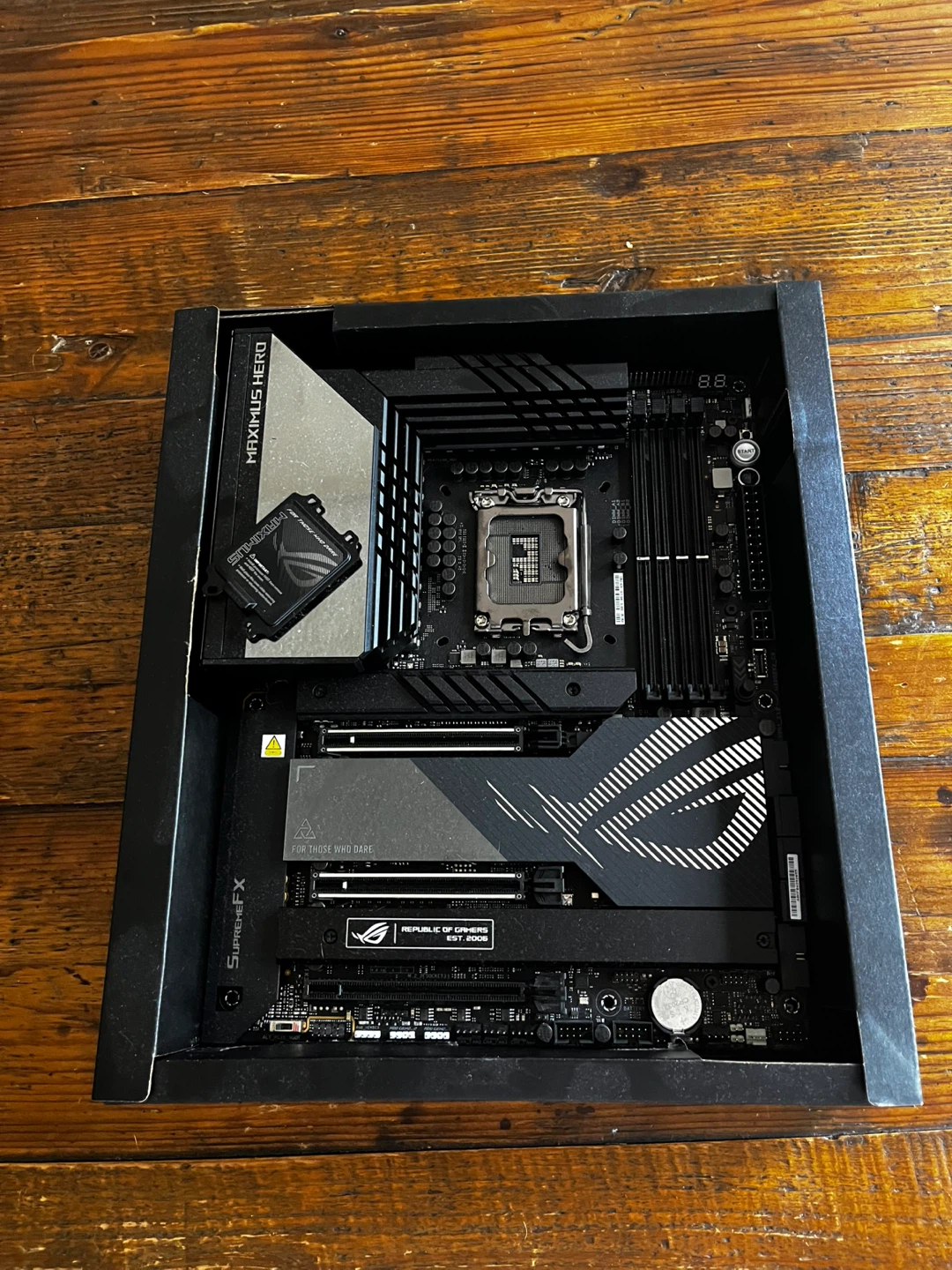 Rog Maximus Z790 Hero (READ DESC) - photo 2