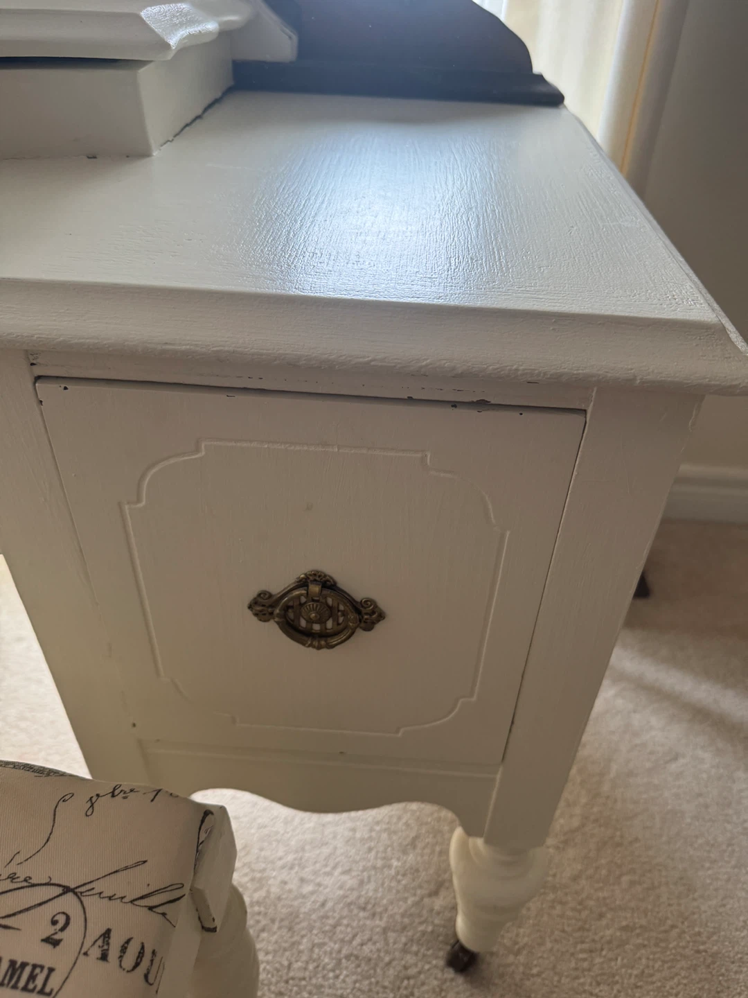 Vintage Vanity Desk with Mirror - photo 2