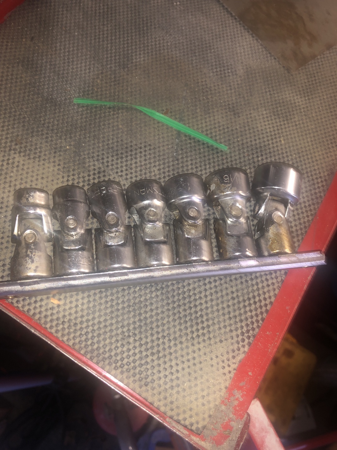 Craftsman 6-Piece Universal Socket Set