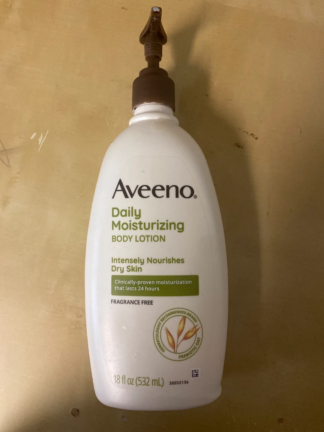 Aveeno Daily Moisturizing Body Lotion for Dry Skin - 18 fl oz