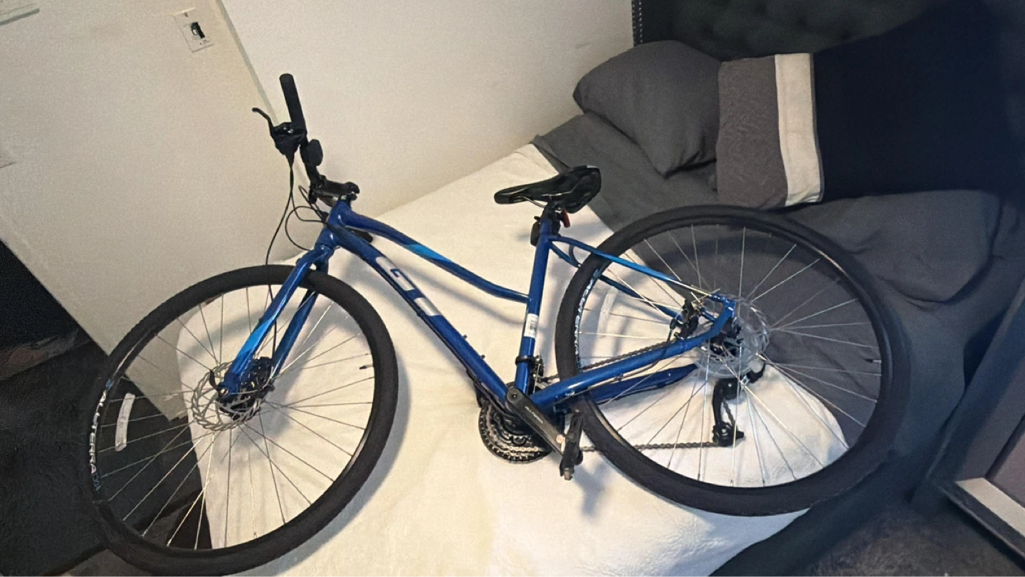 Blue GT Women's Hybrid Bike - photo 2