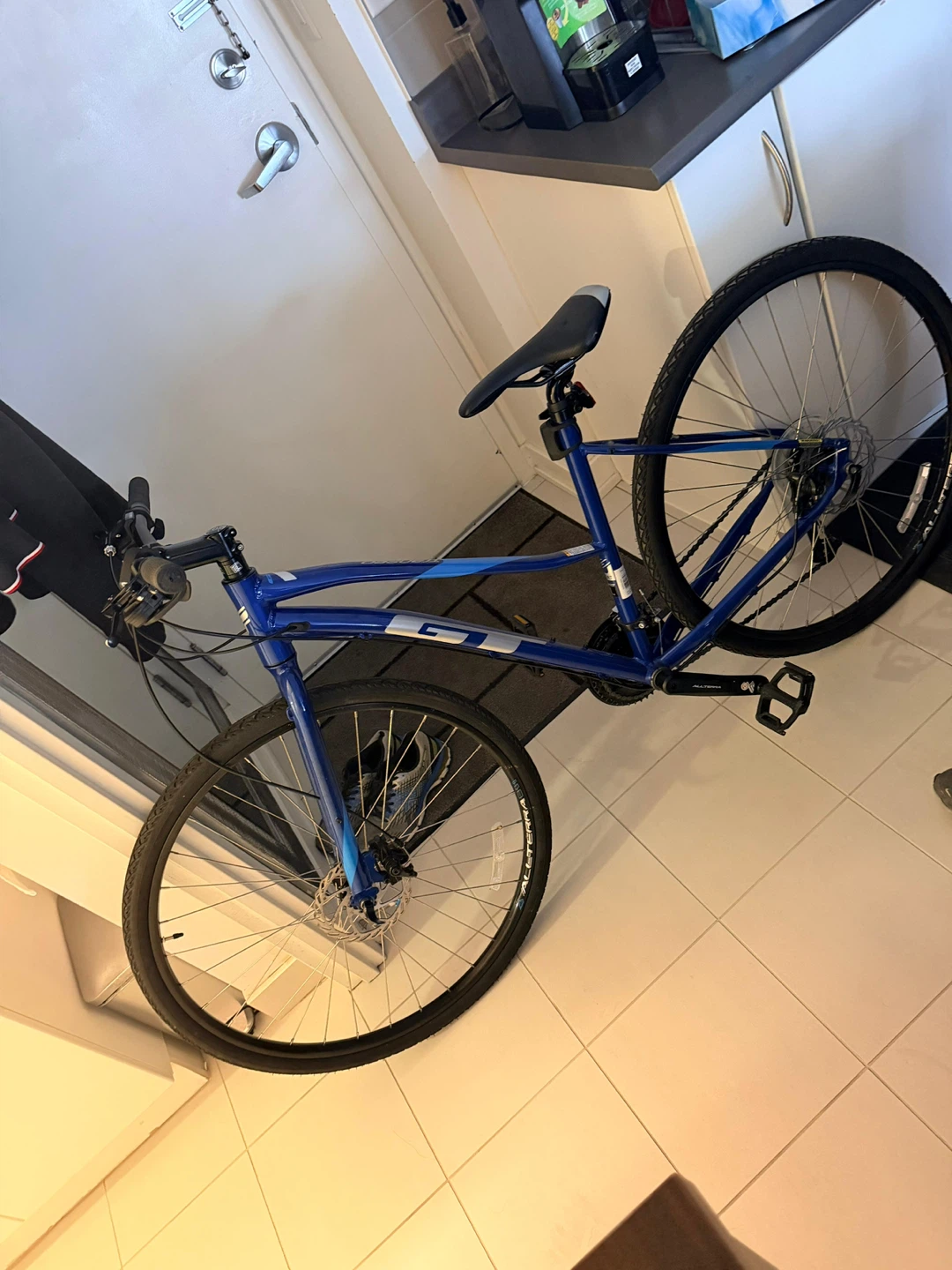 Blue GT Women's Hybrid Bike - photo 3