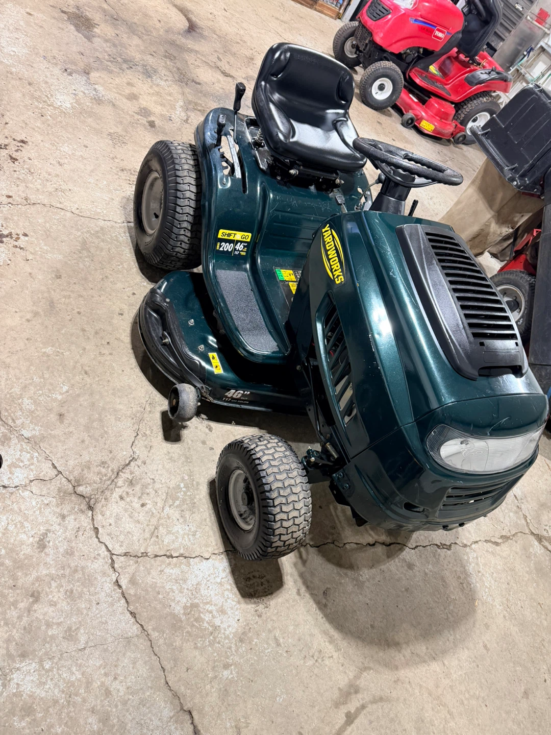 Lawn tractor in great shape ! - photo 3