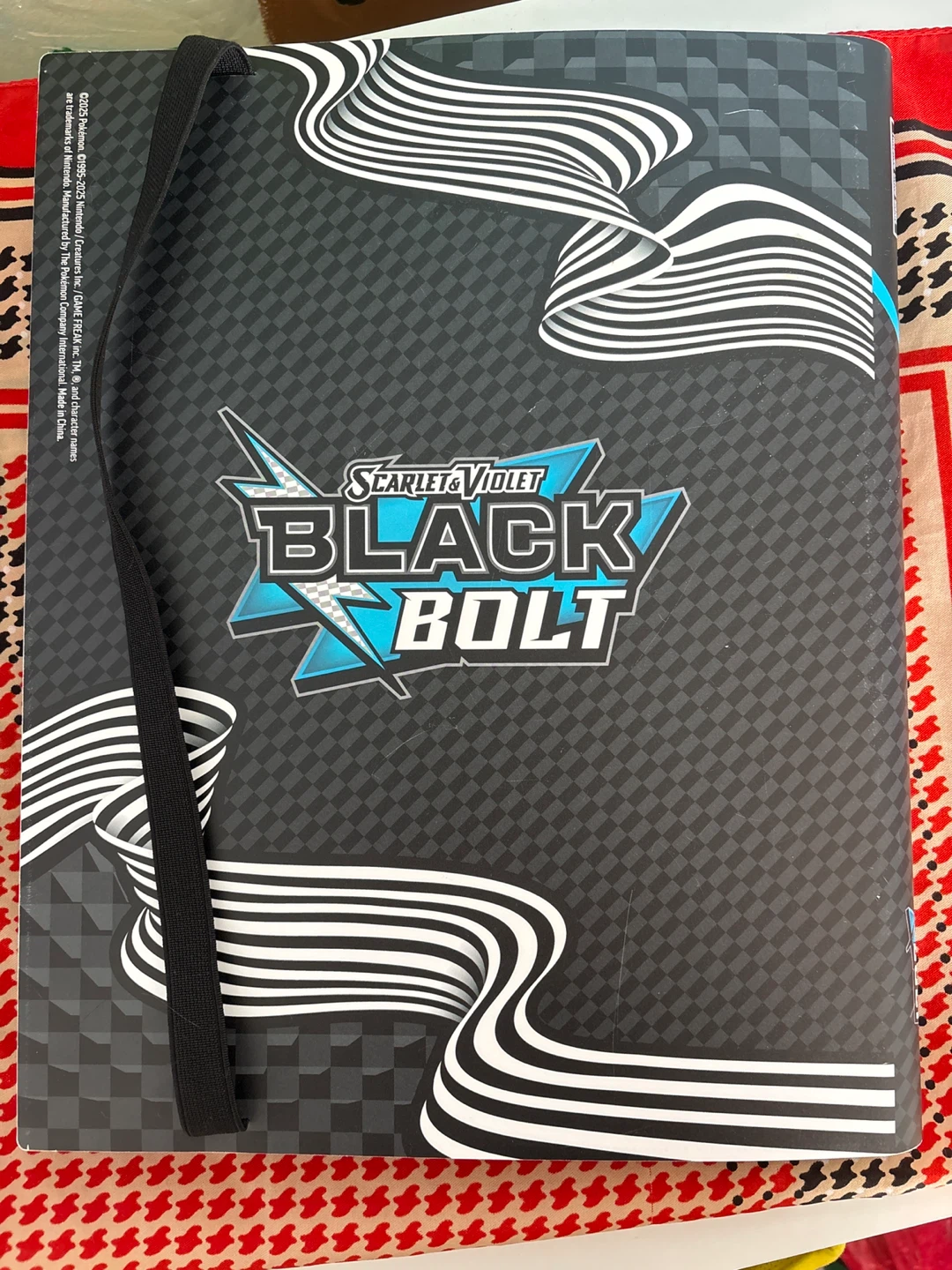 FLASH SALE Black Bolt Trading Card Binder + cards - photo 3