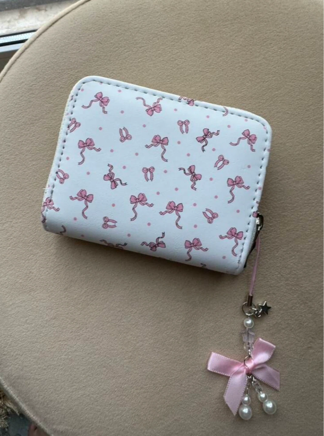 White Coin Purse with Pink Bows