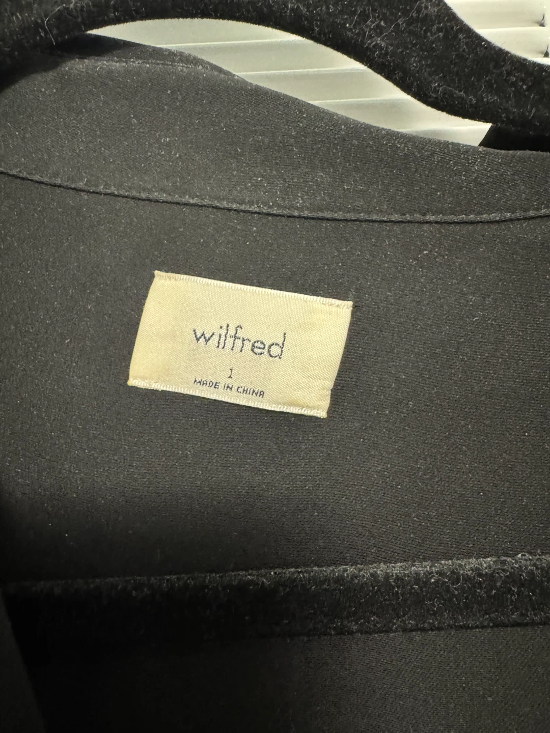 Wilfred Aritzia Black Button-Up Shirt - photo 2