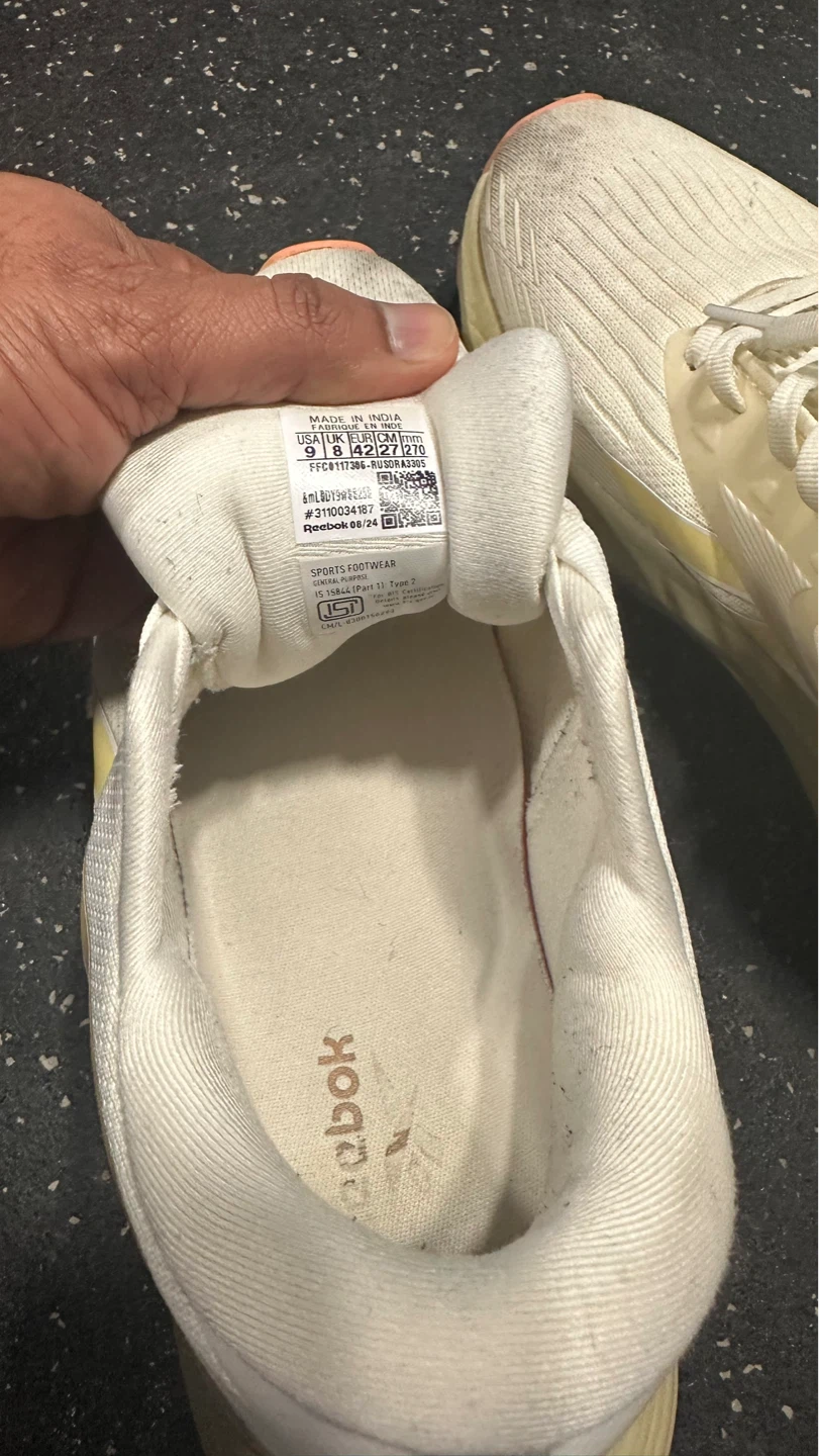 Reebok men's White Running Shoes Size US 9 - photo 3