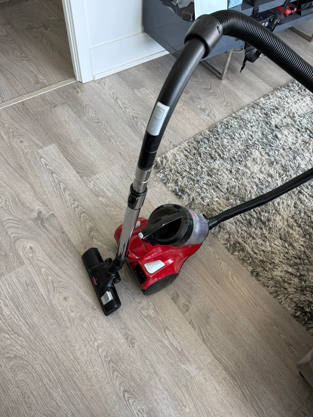 Bissell Bagless Vacuum Cleaner - photo 3