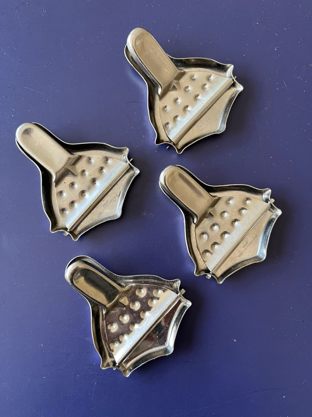 Set of 4 Stainless Steel Lemon Squeezers
