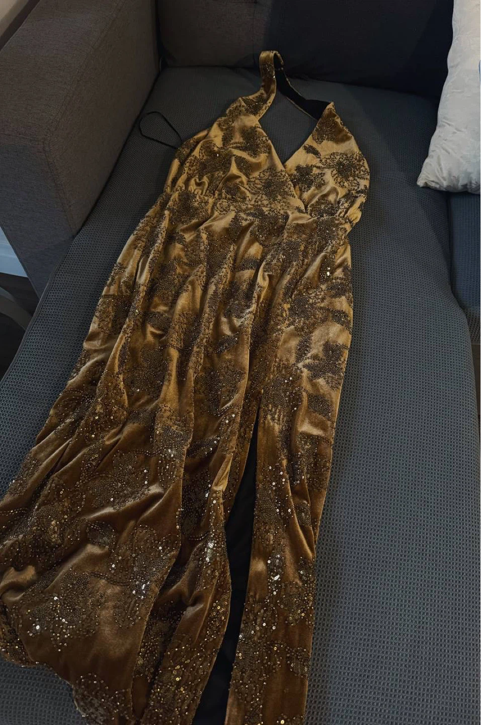 ZARA Sequin Velvet Midi Dress – Size M (New) - photo 4