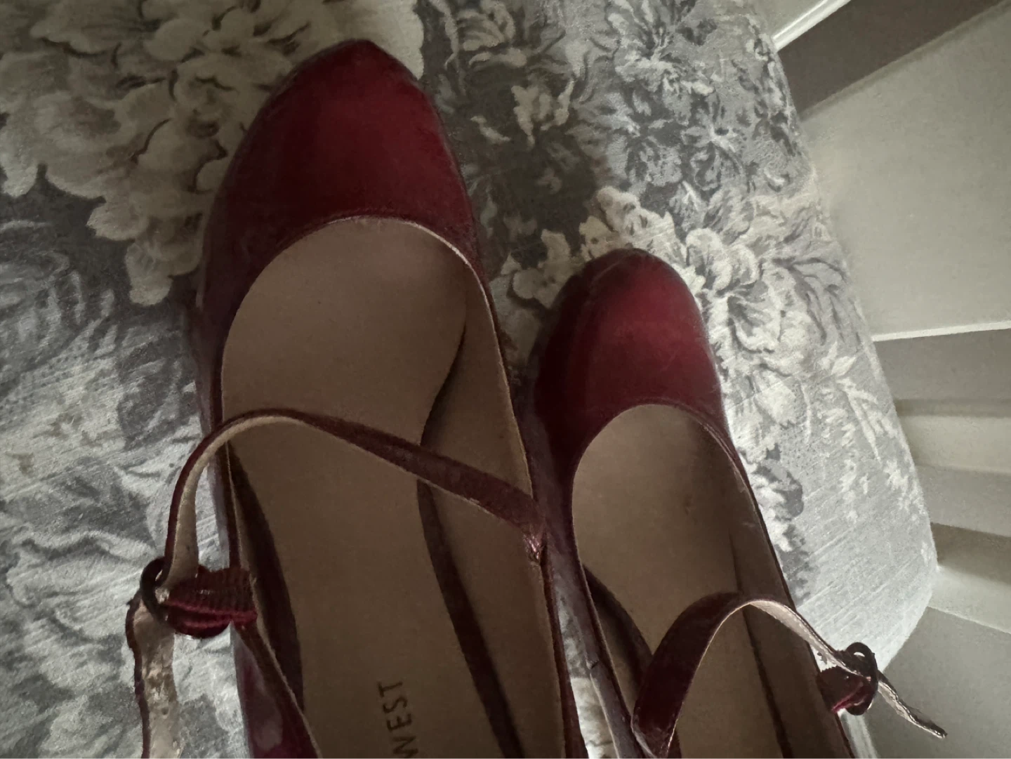 Size 8 Nine West Red Patent Mary Jane’s - photo 3