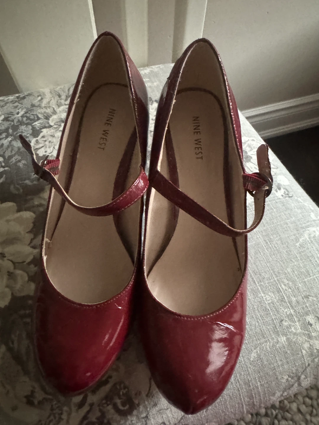Size 8 Nine West Red Patent Mary Jane’s - photo 2