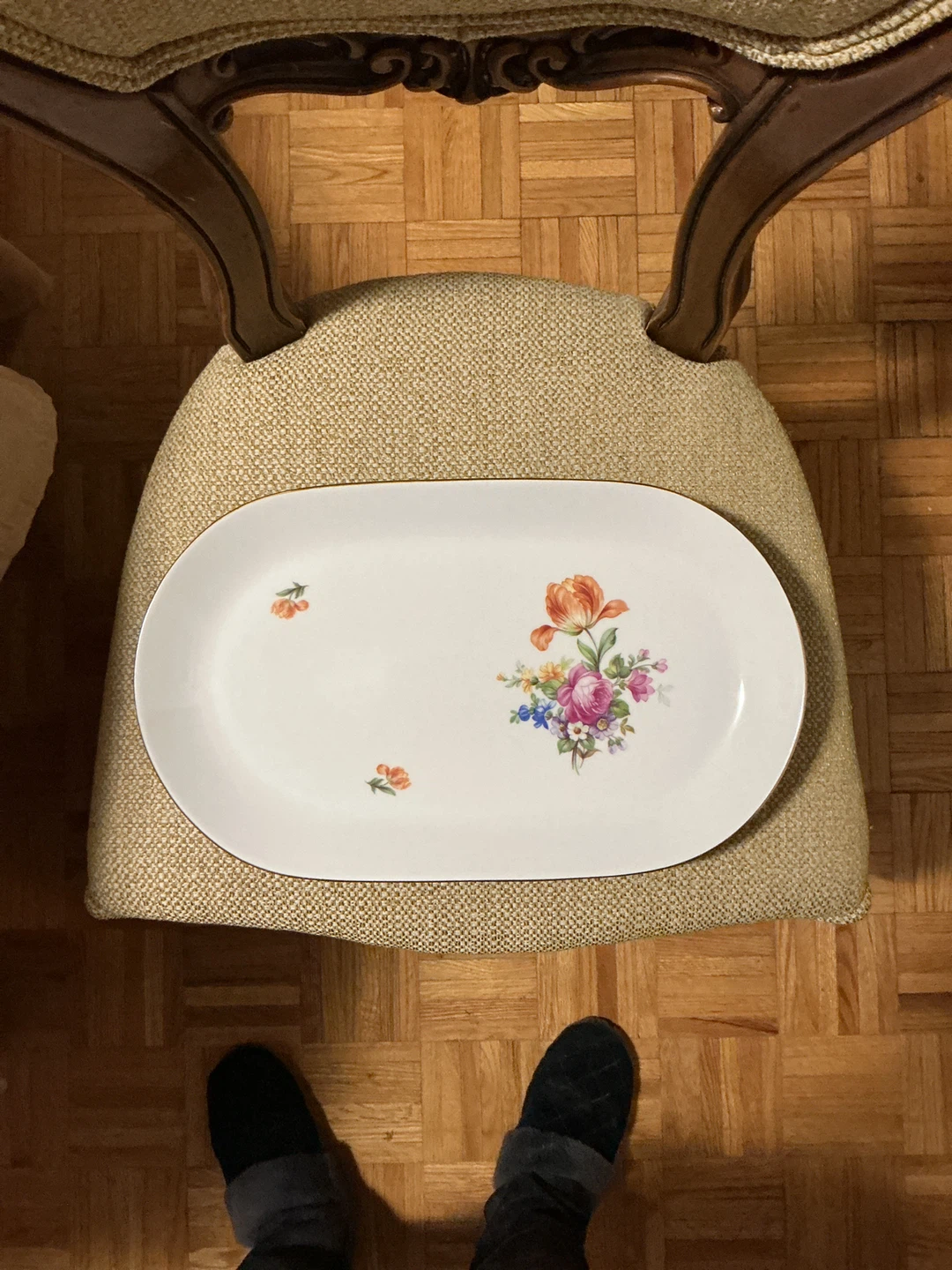 Oval Serving Platter with Floral Design