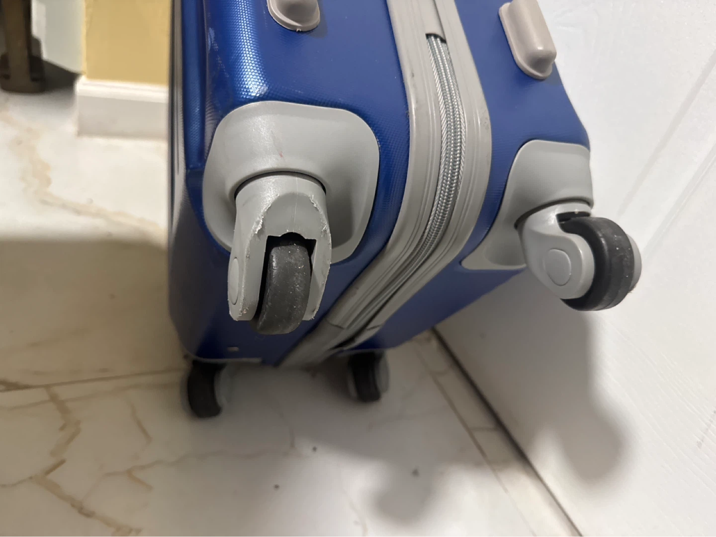 Olympia blue rolling suitcase - photo 4