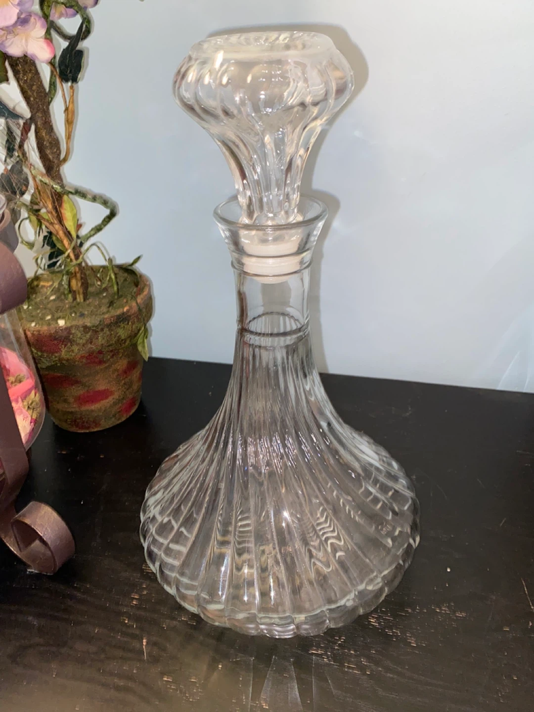 Glass Decanter with Stopper