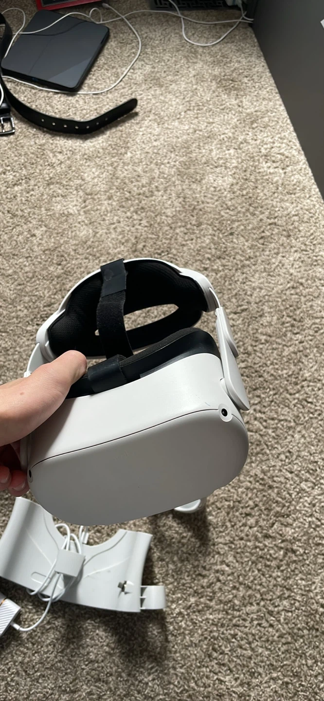 Meta Quest 2 VR - photo 3