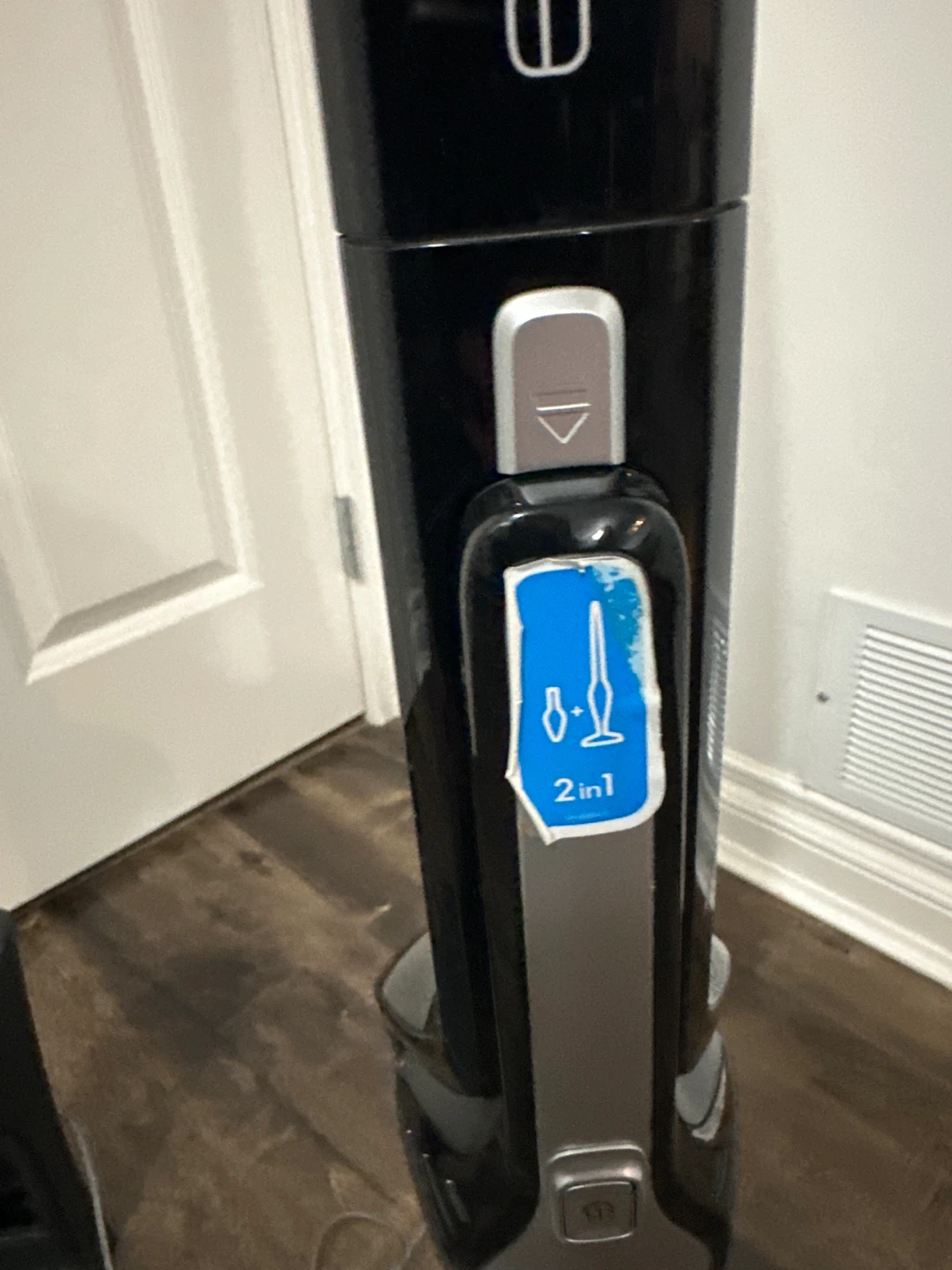 Electrolux ErgoRapido Stick Vacuum with Self-Cleaning Brushroll - photo 4