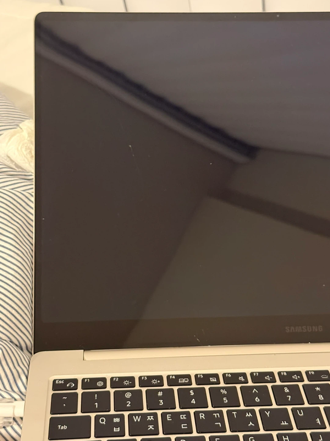 Samsung galaxy book3 16” Laptop - photo 3