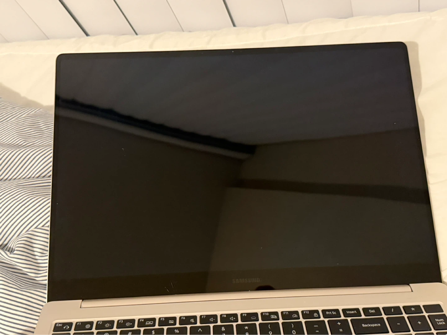 Samsung galaxy book3 16” Laptop - photo 4