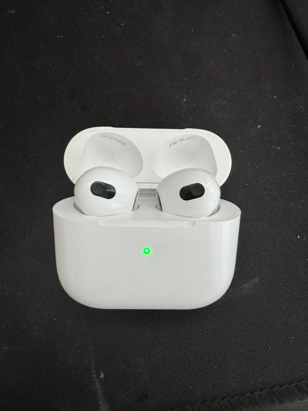 Apple AirPods (3rd generation) - photo 3