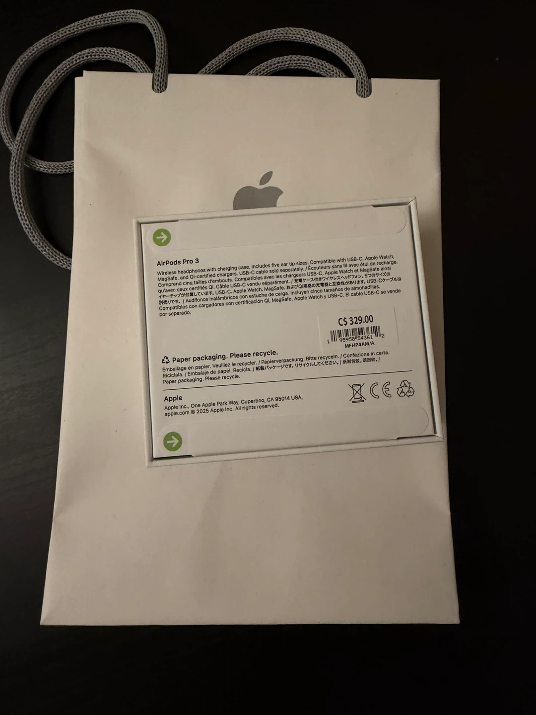 Airpods Pro 3 (Sealed & with Apple Store Receipt) - photo 3