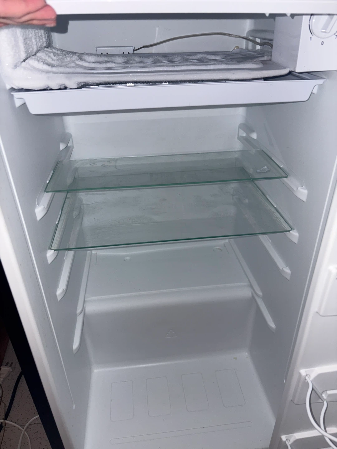 Galanz Mini Fridge - photo 3