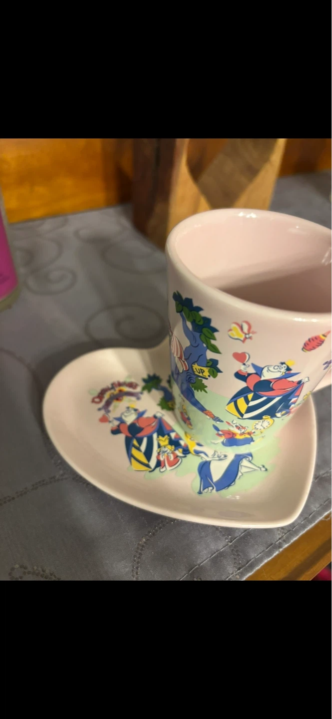 Tokyo Disneyland Alice in Wonderland Mug and Saucer Set - photo 5